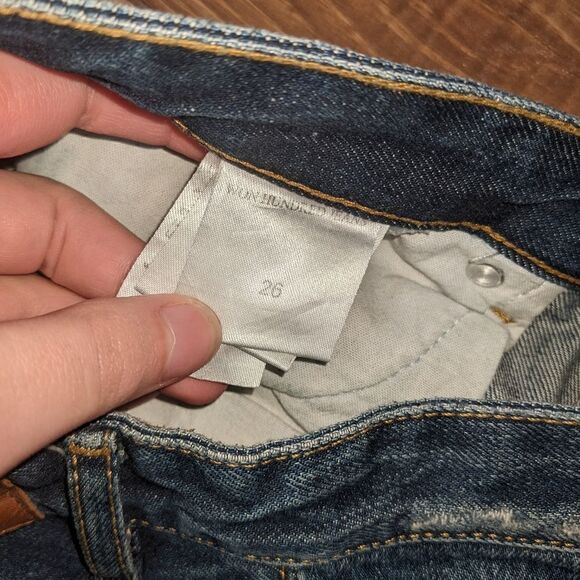 WON HUNDRED Women's High Rise Cropped Slightly Distressed Blue Jeans. Size 26. - Picture 6 of 6